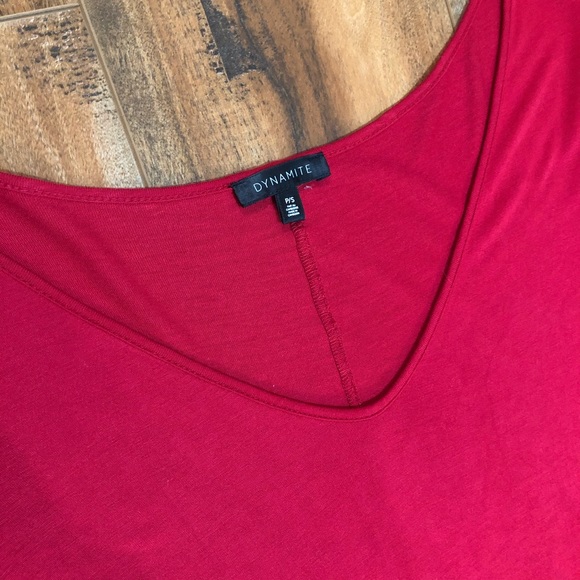 DYNAMITE | Red V Neck - Picture 2 of 4